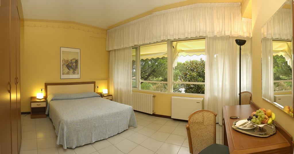 Hotel Le Ginestre Lido di Camaiore Zewnętrze zdjęcie