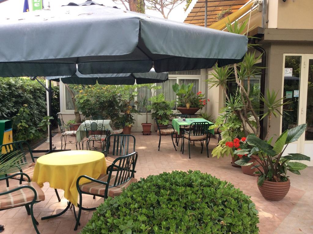 Hotel Le Ginestre Lido di Camaiore Zewnętrze zdjęcie
