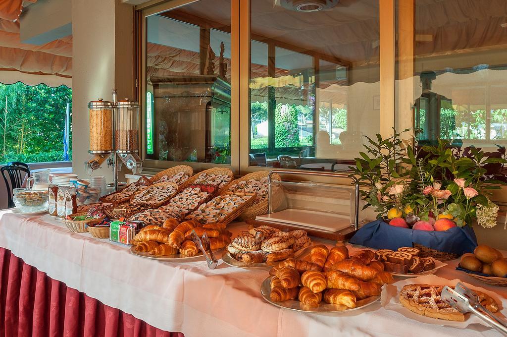 Hotel Le Ginestre Lido di Camaiore Zewnętrze zdjęcie